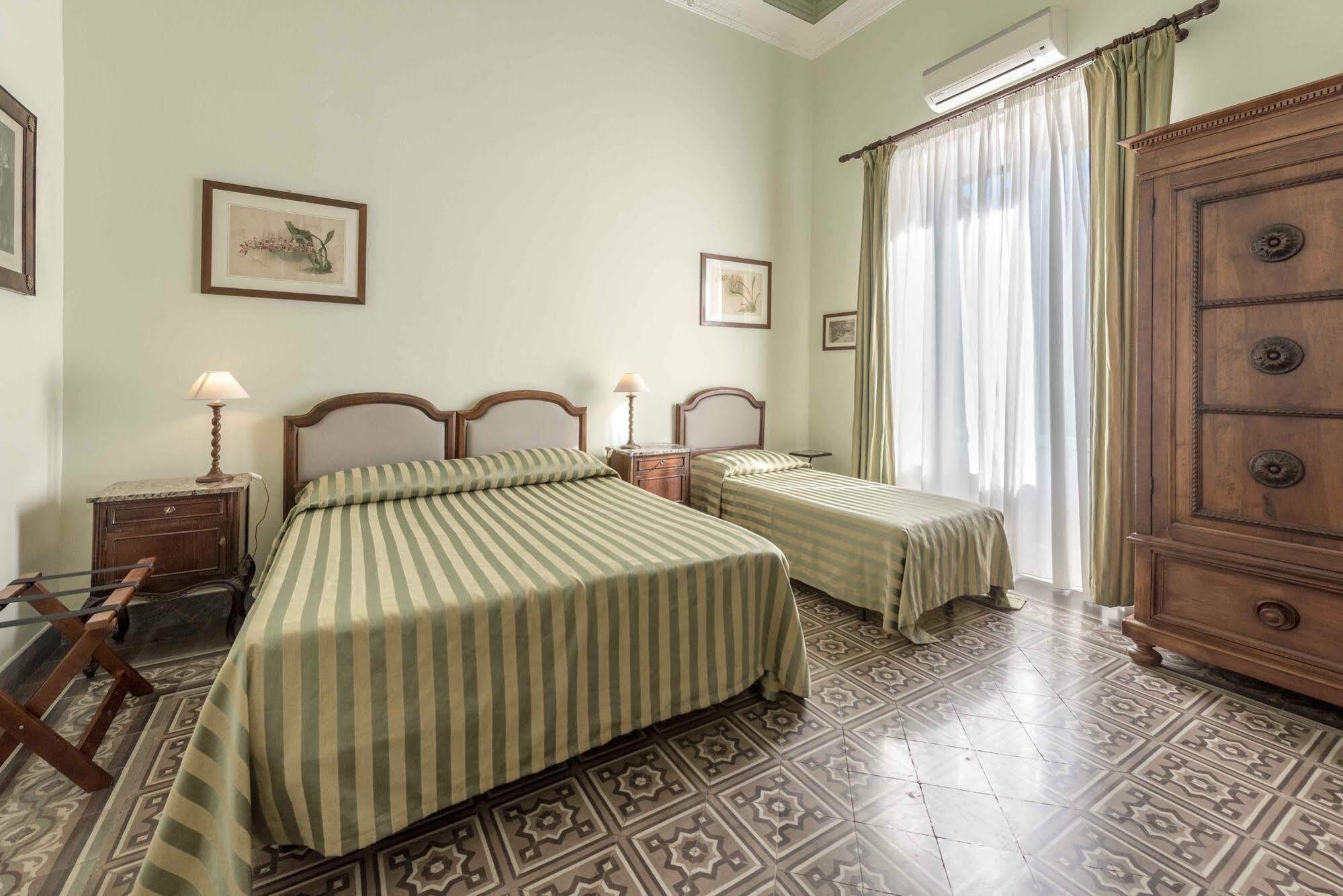 Palazzo Benso Bed and Breakfast Palermo Buitenkant foto