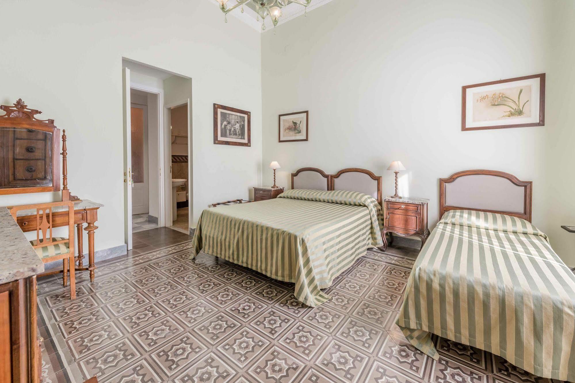 Palazzo Benso Bed and Breakfast Palermo Buitenkant foto