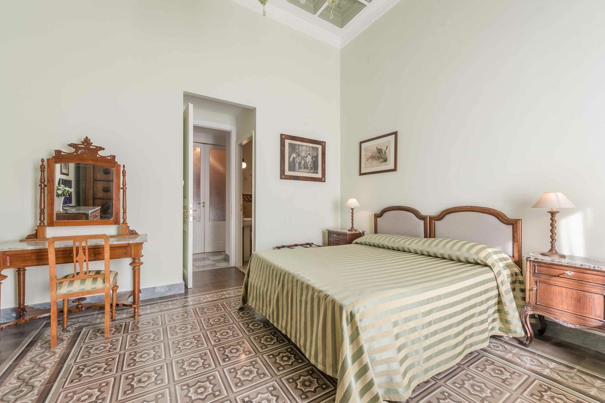 Palazzo Benso Bed and Breakfast Palermo Buitenkant foto