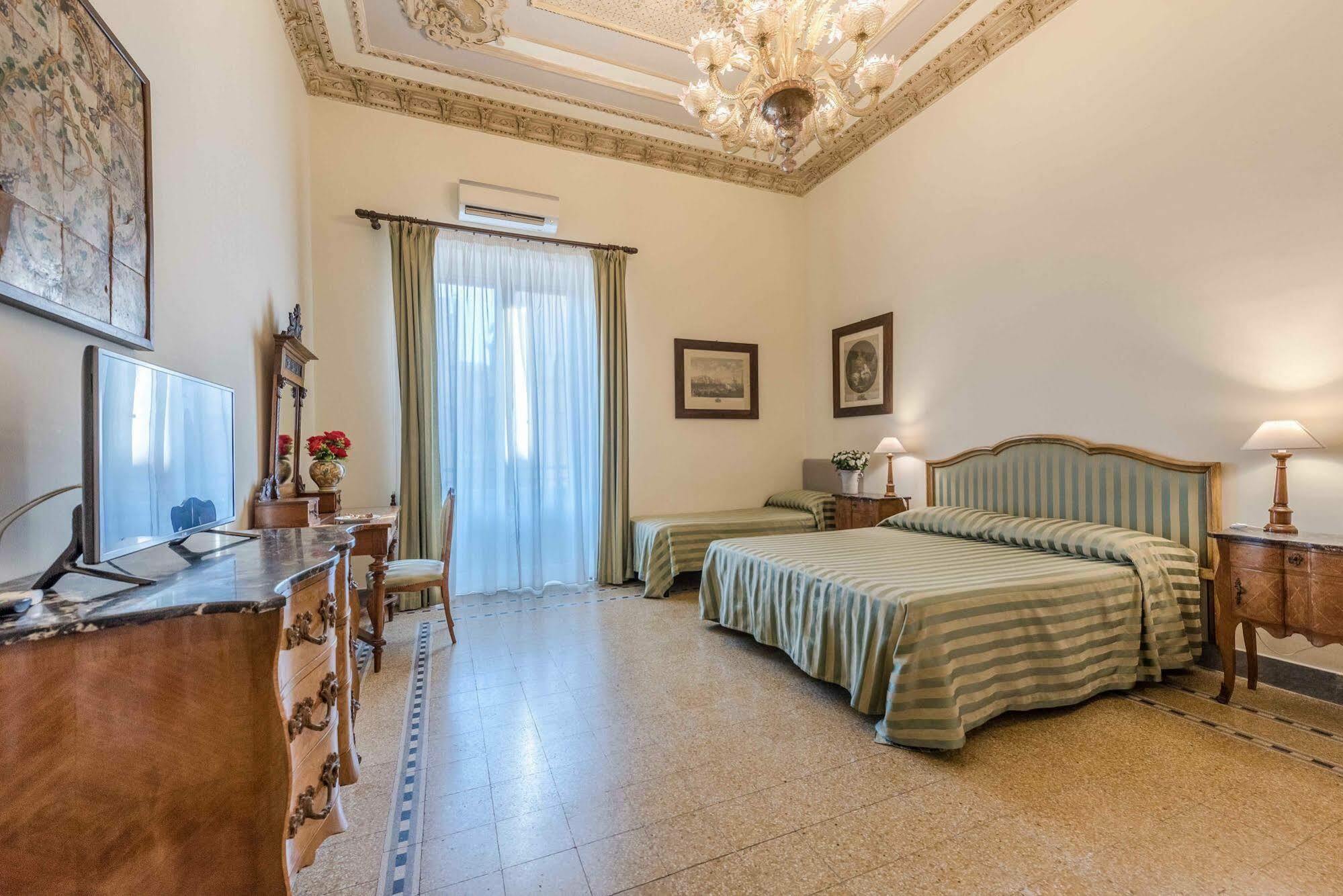 Palazzo Benso Bed and Breakfast Palermo Buitenkant foto