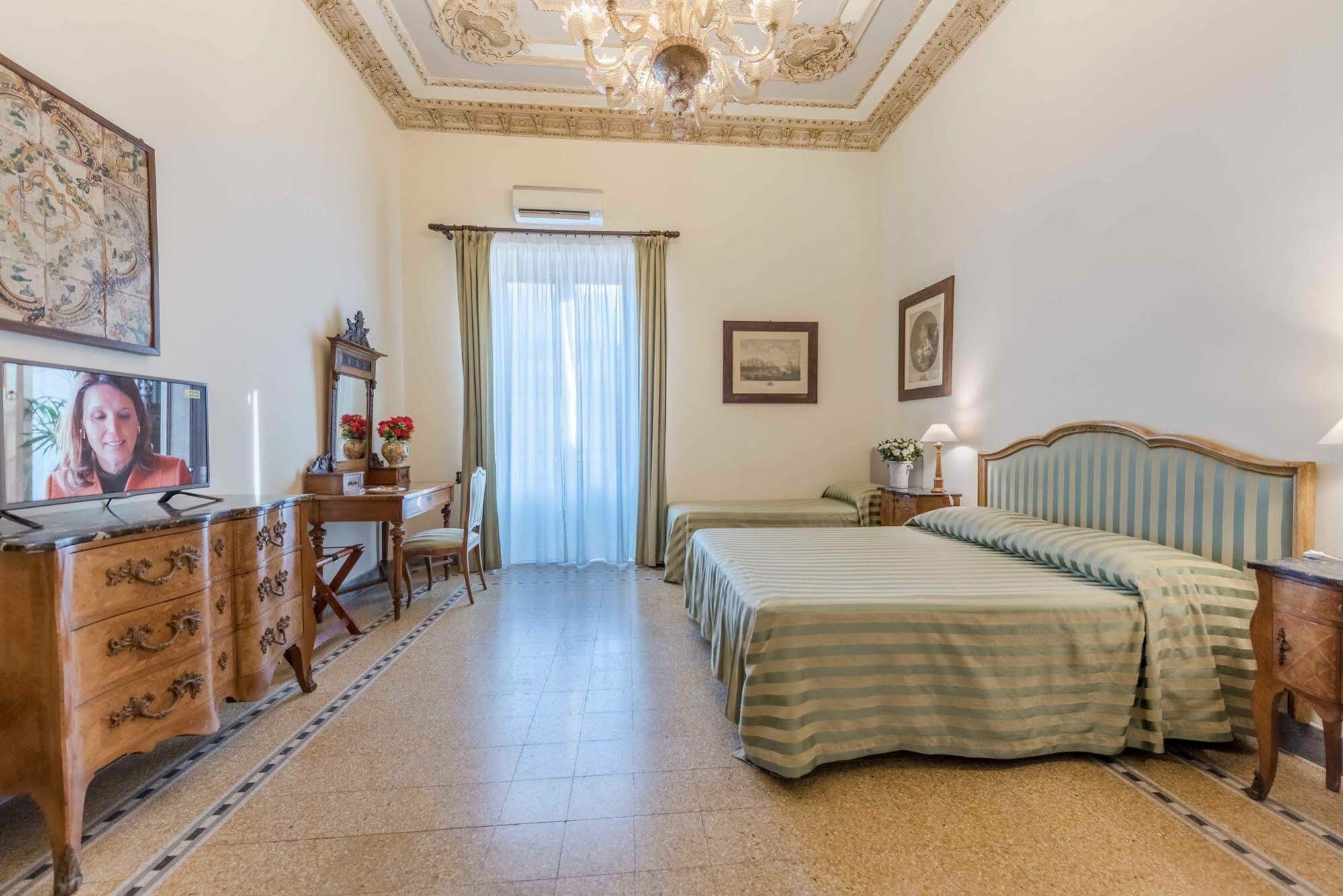 Palazzo Benso Bed and Breakfast Palermo Buitenkant foto